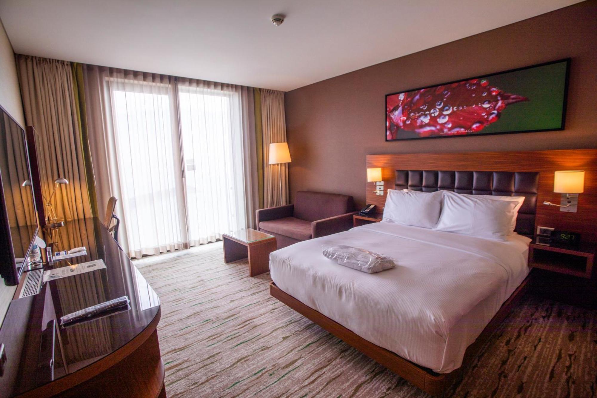 Hotel Doubletree By Hilton Trabzon Exterior foto
